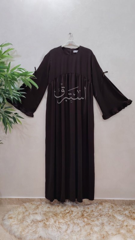بني غامق