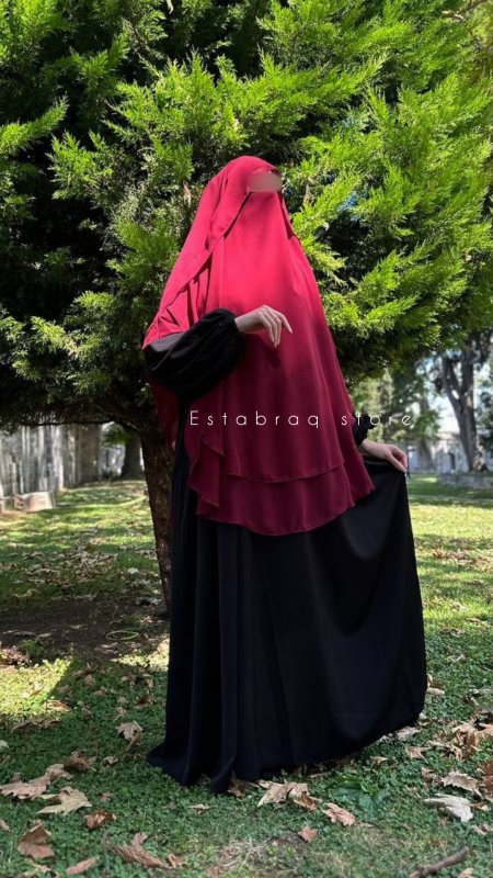 أسود